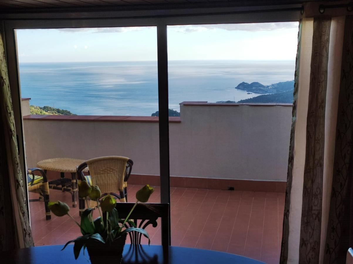 Ferienwohnung La Panoramica Gallodoro Exterior foto